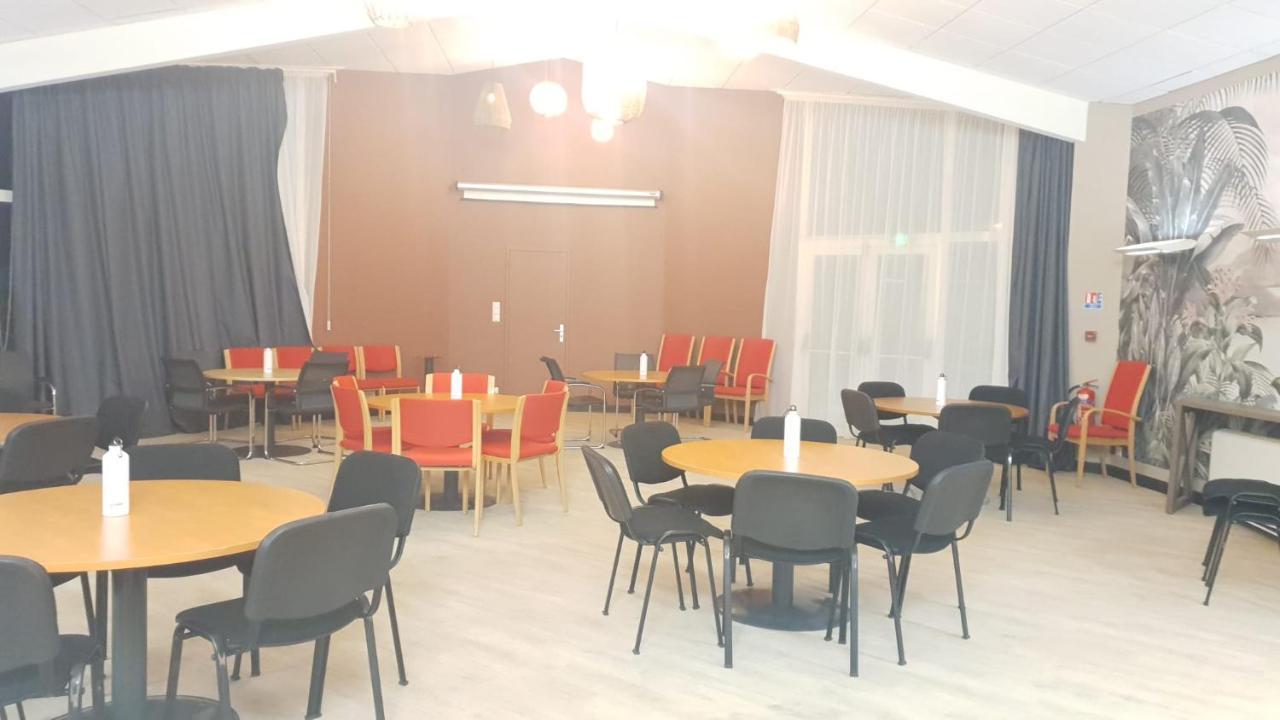 Greet Hôtel Castres Saix Saix  Buitenkant foto