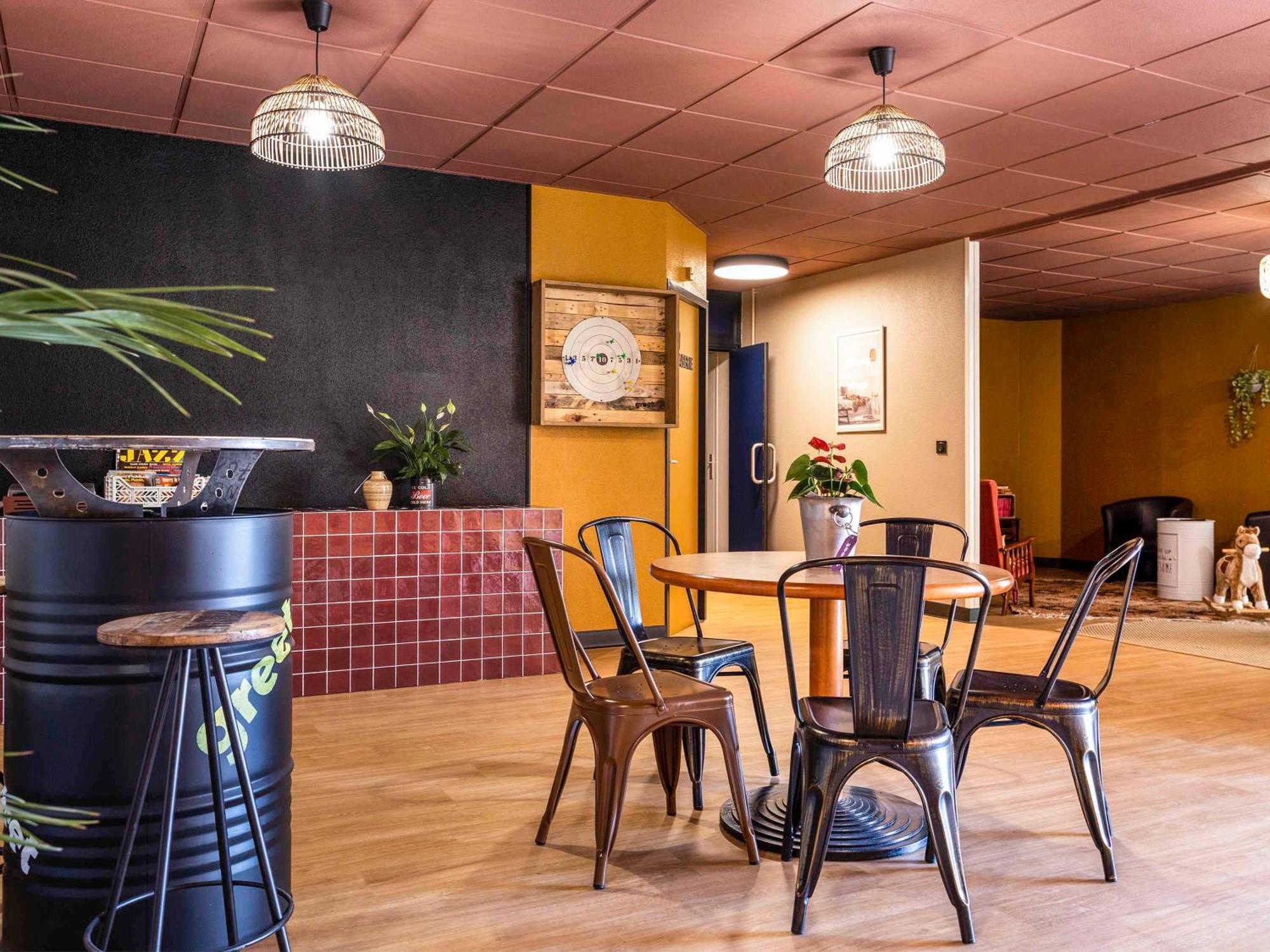 Greet Hôtel Castres Saix Saix  Buitenkant foto